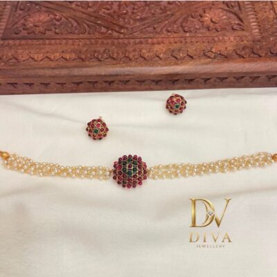 Diva Inspire Traditional Pearl Kemp Choker Set with Stud Earrings